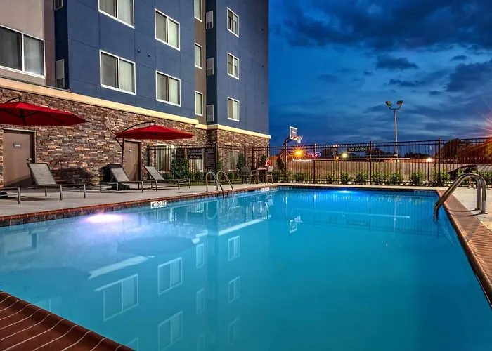Hotel By Marriott Midtown 3*