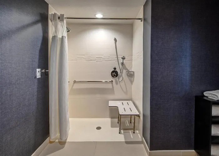 By Marriott Midtown Hotel 3*
