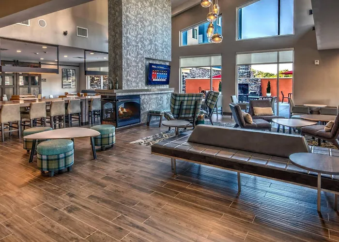 Hotel By Marriott Midtown Tulsa