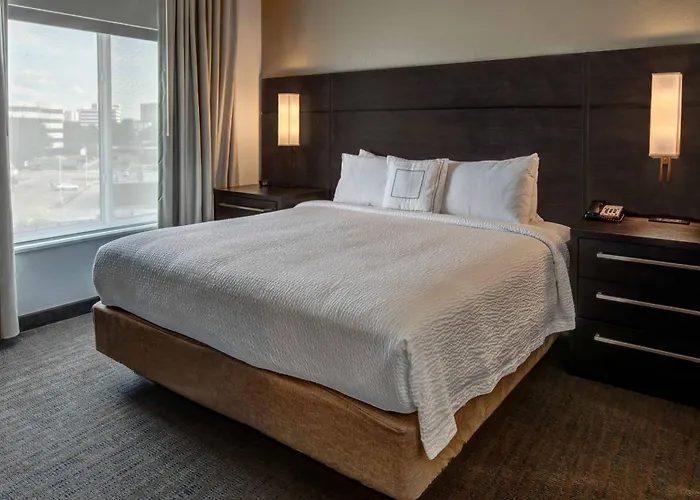 By Marriott Midtown 3* Tulsa