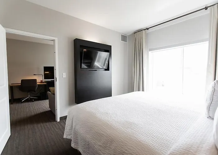 By Marriott Midtown Hotel Tulsa